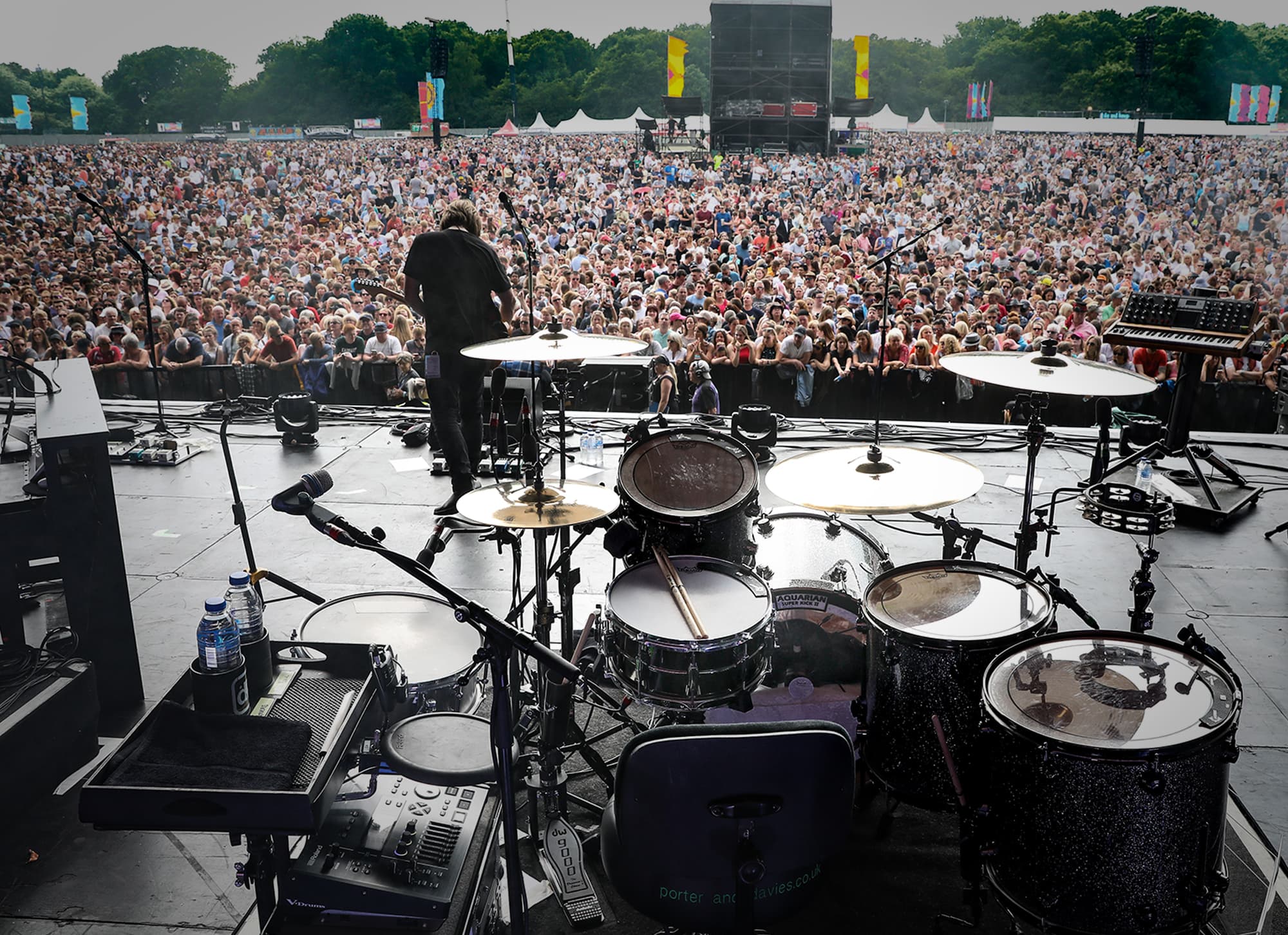 Backline_SnowPatrol_by_DavidPhillips